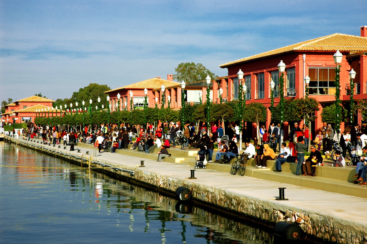 Flisvos Marina kordonu